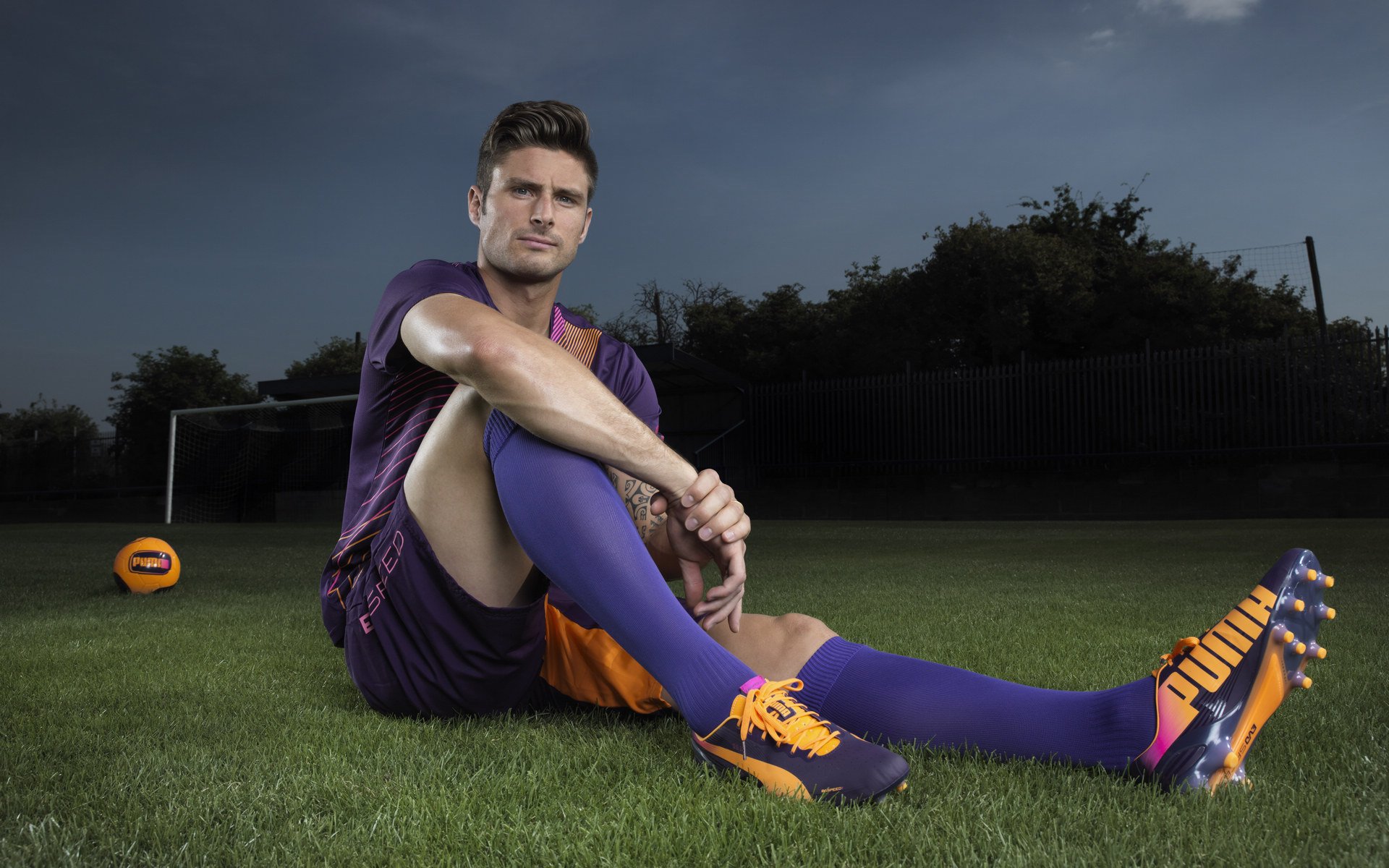 特色冰川徒步探险，极地极限的挑战体验，冰川徒步穿什么鞋